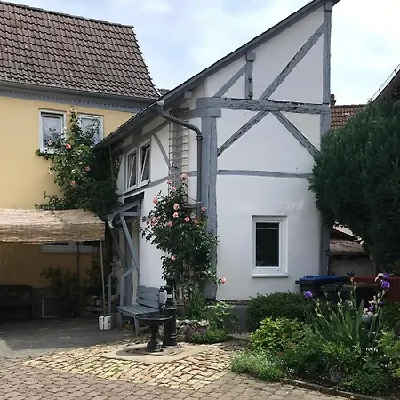Romantisches Gaestezimmer - Zentralgelegen Wehrheim Buitenkant foto